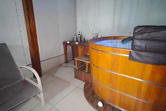 Área externa de casa à venda com 3 quartos, 143m² em Parque Maria Domitila, São Paulo