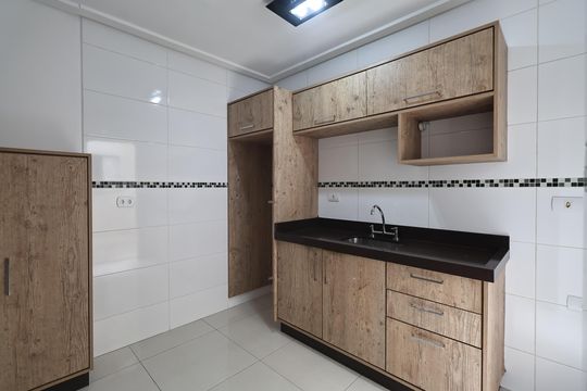 Cozinha de apartamento para alugar com 2 quartos, 57m² em Parque Novo Oratório, Santo André