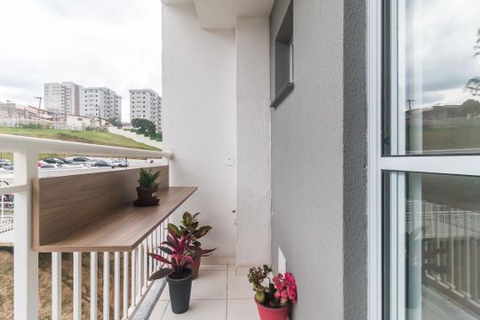 Varanda da Sala de apartamento para alugar com 2 quartos, 52m² em Vila Varela, Poá