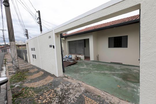 GARAGEM de casa para alugar com 3 quartos, 80m² em Jardim Leonor, Campinas