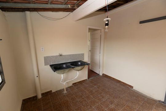ÁREA DE SERVIÇO de casa para alugar com 3 quartos, 80m² em Jardim Leonor, Campinas