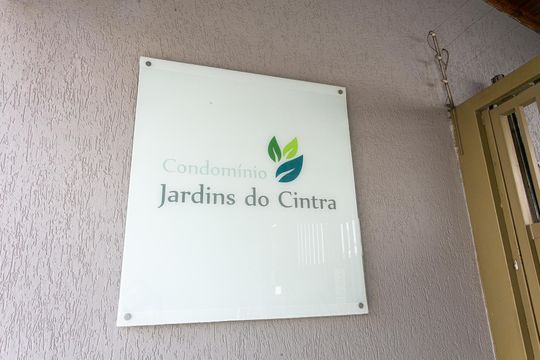 Fachada de casa de condomínio para alugar com 2 quartos, 75m² em Burgo Paulista, São Paulo