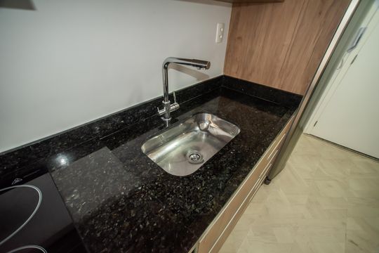 Cozinha de kitnet/studio à venda com 1 quarto, 34m² em Vila Clementino, São Paulo