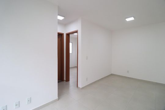 Sala de apartamento para alugar com 2 quartos, 55m² em Laranjeiras, Uberlândia
