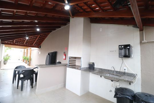 Área comum - Churrasqueira de apartamento para alugar com 2 quartos, 55m² em Laranjeiras, Uberlândia