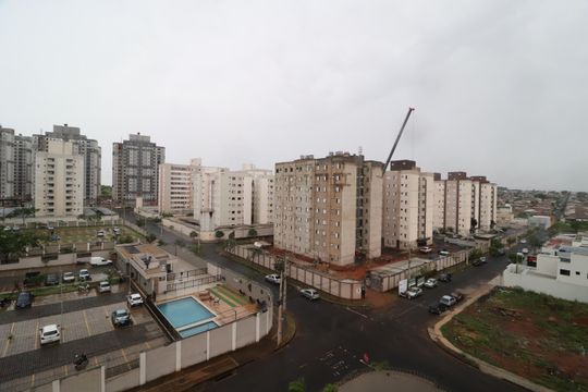Vista de apartamento para alugar com 2 quartos, 55m² em Laranjeiras, Uberlândia