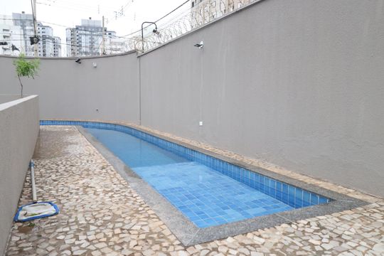 Área comum - Piscina de apartamento para alugar com 2 quartos, 55m² em Laranjeiras, Uberlândia