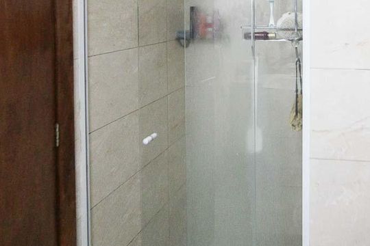 Banheiro de apartamento à venda com 2 quartos, 70m² em Vila Graciosa, São Paulo