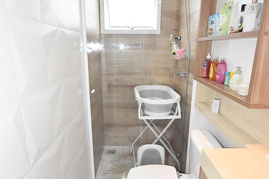 Banheiro Social de apartamento para alugar com 2 quartos, 79m² em Engordadouro, Jundiaí