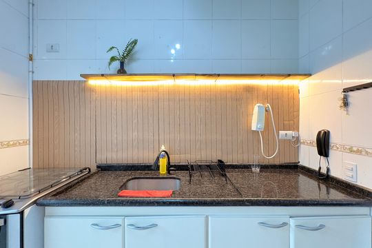 Cozinha de apartamento à venda com 2 quartos, 53m² em Vila Lutécia, Santo André