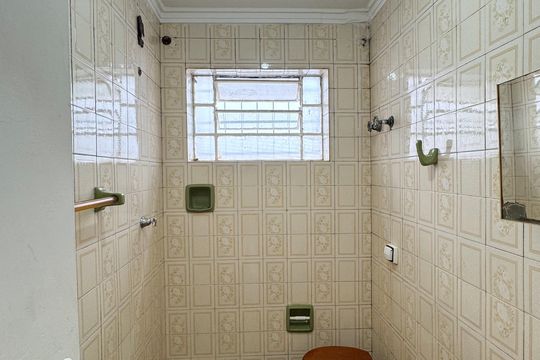 Banheiro Social 1  de casa para alugar com 2 quartos, 100m² em Vl S Rita de Cassia, São Bernardo do Campo