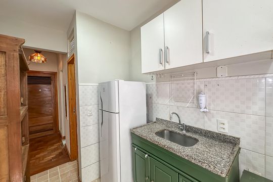 Apartamento à venda com 1 quarto, 48m² em Laranjeiras, Rio de Janeiro