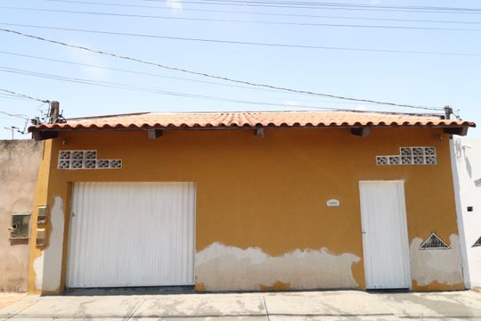 Fachada de casa para alugar com 3 quartos, 250m² em Shopping Park, Uberlândia