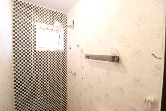 Banheiro Social de casa para alugar com 3 quartos, 250m² em Shopping Park, Uberlândia