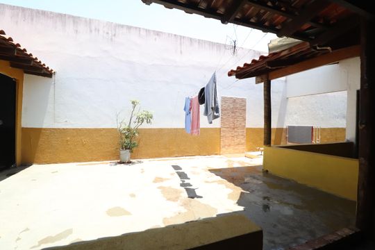 Quintal de casa para alugar com 3 quartos, 250m² em Shopping Park, Uberlândia