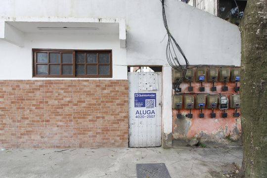 Fachada de kitnet/studio para alugar com 1 quarto, 15m² em Jardim Caiçara, Cabo Frio