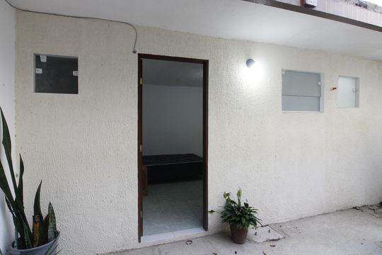 Área externa de kitnet/studio para alugar com 1 quarto, 15m² em Jardim Caiçara, Cabo Frio