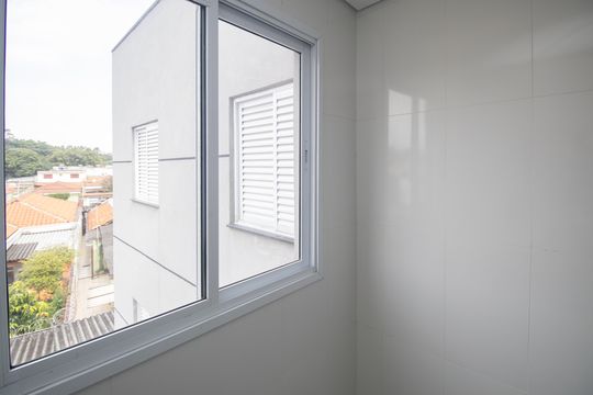 Cozinha e Área de Serviço de apartamento para alugar com 2 quartos, 55m² em Parque Edu Chaves, São Paulo