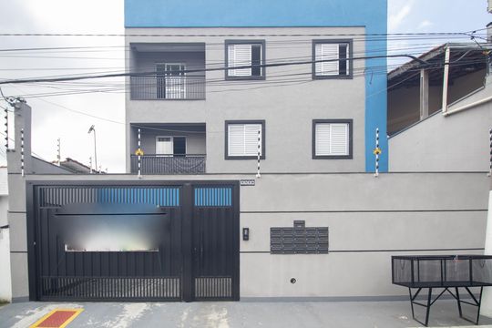 Fachada de apartamento para alugar com 2 quartos, 55m² em Parque Edu Chaves, São Paulo