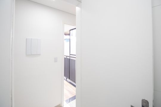 Banheiro de apartamento para alugar com 2 quartos, 55m² em Parque Edu Chaves, São Paulo