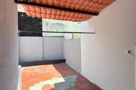 Área externa de casa à venda com 2 quartos, 108m² em Jardim Fenix, São Bernardo do Campo
