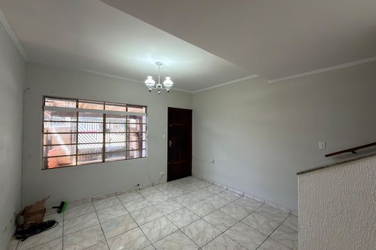 Casa à venda com 2 quartos, 108m² em Jardim Fenix, São Bernardo do Campo