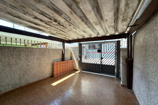 Garagem de casa à venda com 2 quartos, 108m² em Jardim Fenix, São Bernardo do Campo