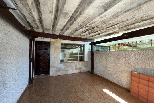 Garagem de casa à venda com 2 quartos, 108m² em Jardim Fenix, São Bernardo do Campo