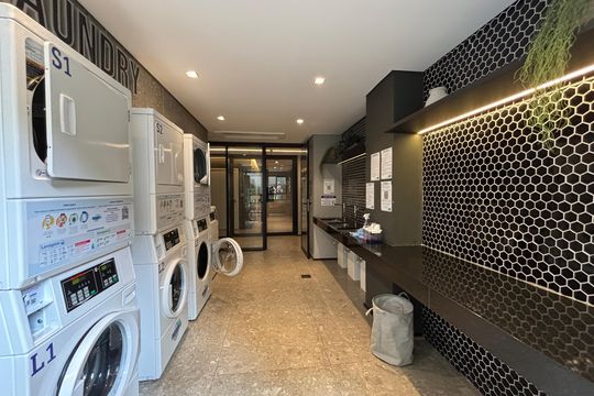 Área comum de kitnet/studio para alugar com 1 quarto, 25m² em Pinheiros, São Paulo