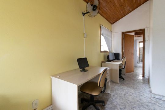 Casa para alugar com 3 quartos, 226m² em Jardim Presidente Wenceslau, Campinas