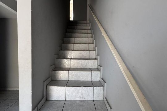 Corredor de casa para alugar com 3 quartos, 120m² em Jardim São Luís, São Paulo