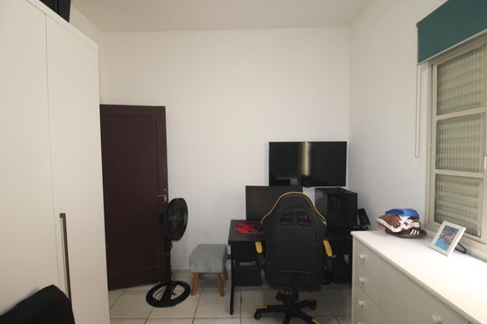 Quarto 2 de casa à venda com 5 quartos, 160m² em Vila Ester (zona Norte), São Paulo