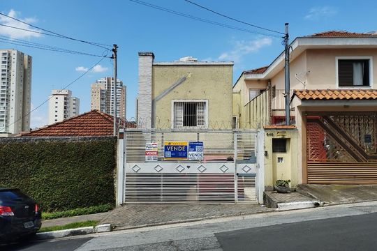 Fachada de casa à venda com 5 quartos, 160m² em Vila Ester (zona Norte), São Paulo