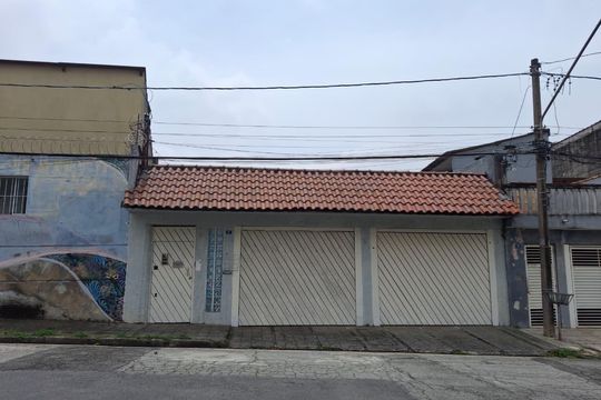 Fachada de kitnet/studio para alugar com 1 quarto, 30m² em Jardim Rosa de Franca, Guarulhos
