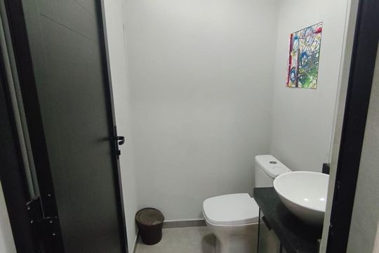 Lavabo de casa para alugar com 2 quartos, 300m² em Champirra, Várzea Paulista