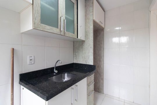 Cozinha de apartamento à venda com 1 quarto, 36m² em Vila Nova, Porto Alegre