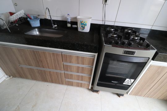 Cozinha de apartamento para alugar com 2 quartos, 61m² em Santa Mônica, Uberlândia