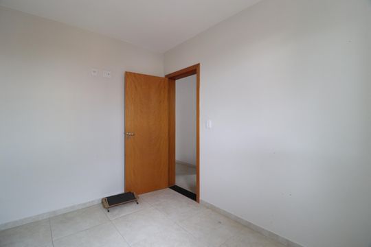 Quarto 1 de apartamento para alugar com 2 quartos, 61m² em Santa Mônica, Uberlândia