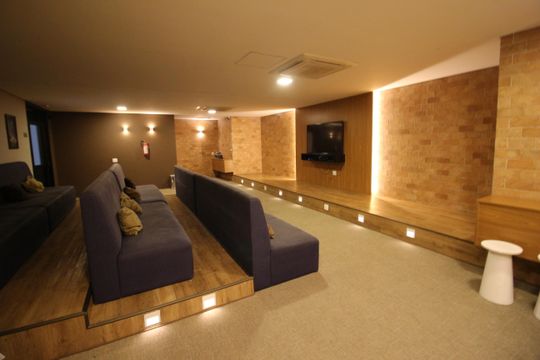 Área comum - Cinema de apartamento para alugar com 1 quarto, 40m² em Continental, Osasco