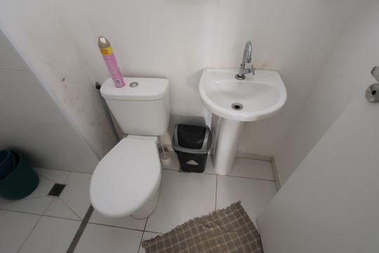 Banheiro de apartamento à venda com 2 quartos, 34m² em Chácara Klabin, São Paulo