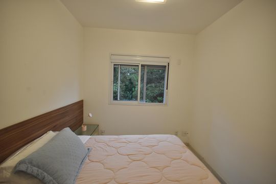 Quarto Suíte de apartamento à venda com 2 quartos, 70m² em Jardim Leonor Mendes de Barros, São Paulo