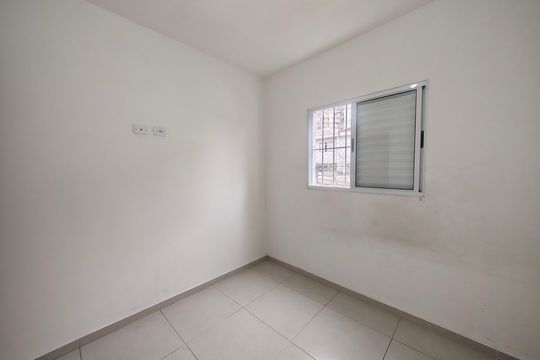Casa para alugar com 1 quarto, 49m² em Vila Paiva, São Paulo