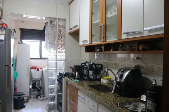 Cozinha e Área de Serviço de apartamento à venda com 3 quartos, 75m² em Lapa, São Paulo