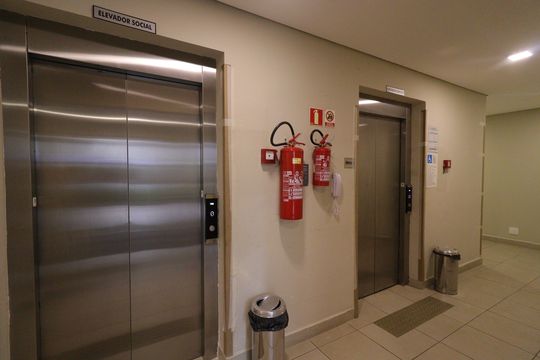 Área comum - Elevadores de apartamento à venda com 2 quartos, 37m² em Socorro, São Paulo