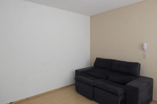 sala de apartamento para alugar com 2 quartos, 43m² em Santa Cruz, Rio de Janeiro
