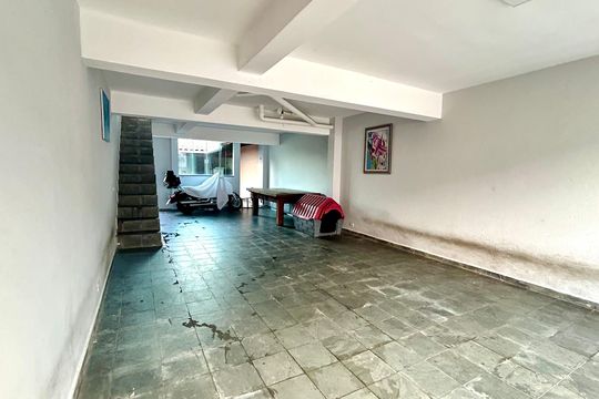 Garagem de casa à venda com 2 quartos, 200m² em Jardim Rosana, Guarulhos