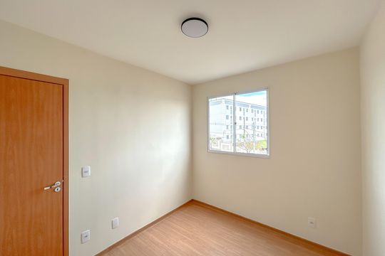 Apartamento à venda com 2 quartos, 45m² em Chácara Cotia, Contagem