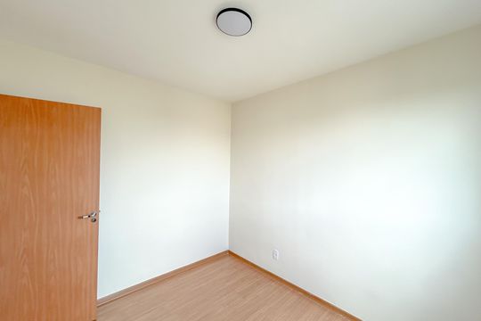 Apartamento à venda com 2 quartos, 45m² em Chácara Cotia, Contagem