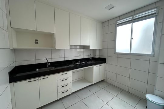 Apartamento à venda com 2 quartos, 45m² em Chácara Cotia, Contagem