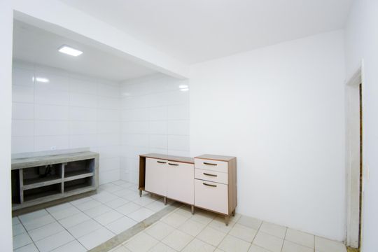 Cozinha de casa para alugar com 2 quartos, 65m² em Cabuçu, Guarulhos